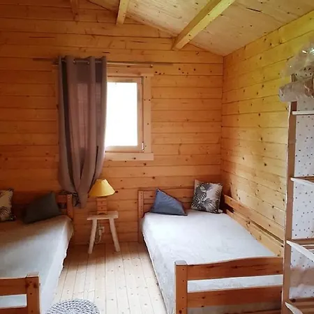 Chalet Au Fond Du Jardin *
