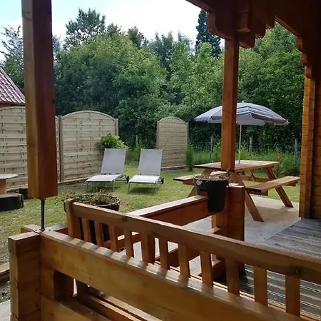 Ferienhaus Chalet Au Fond Du Jardin *